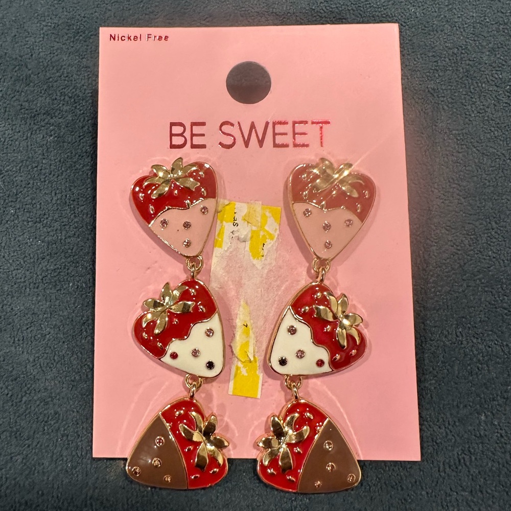 NWT Be Sweet Chocolate Covered Strawberry Dangling Earrings